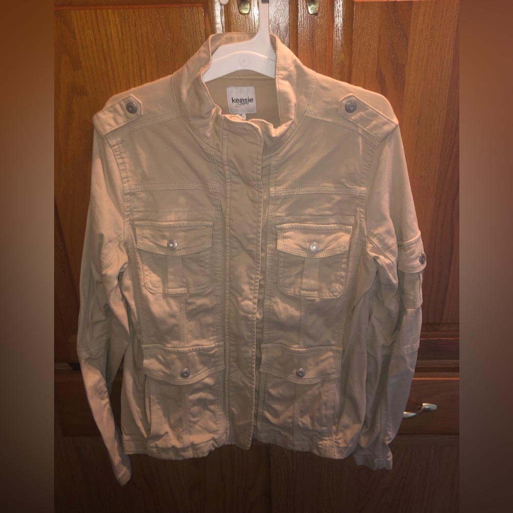 Lightweight cotton utility jacket